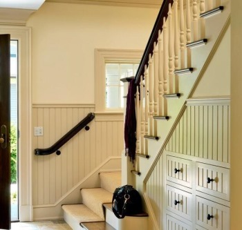 厦门装饰公司现代时尚木质楼梯安装后实用保养技巧